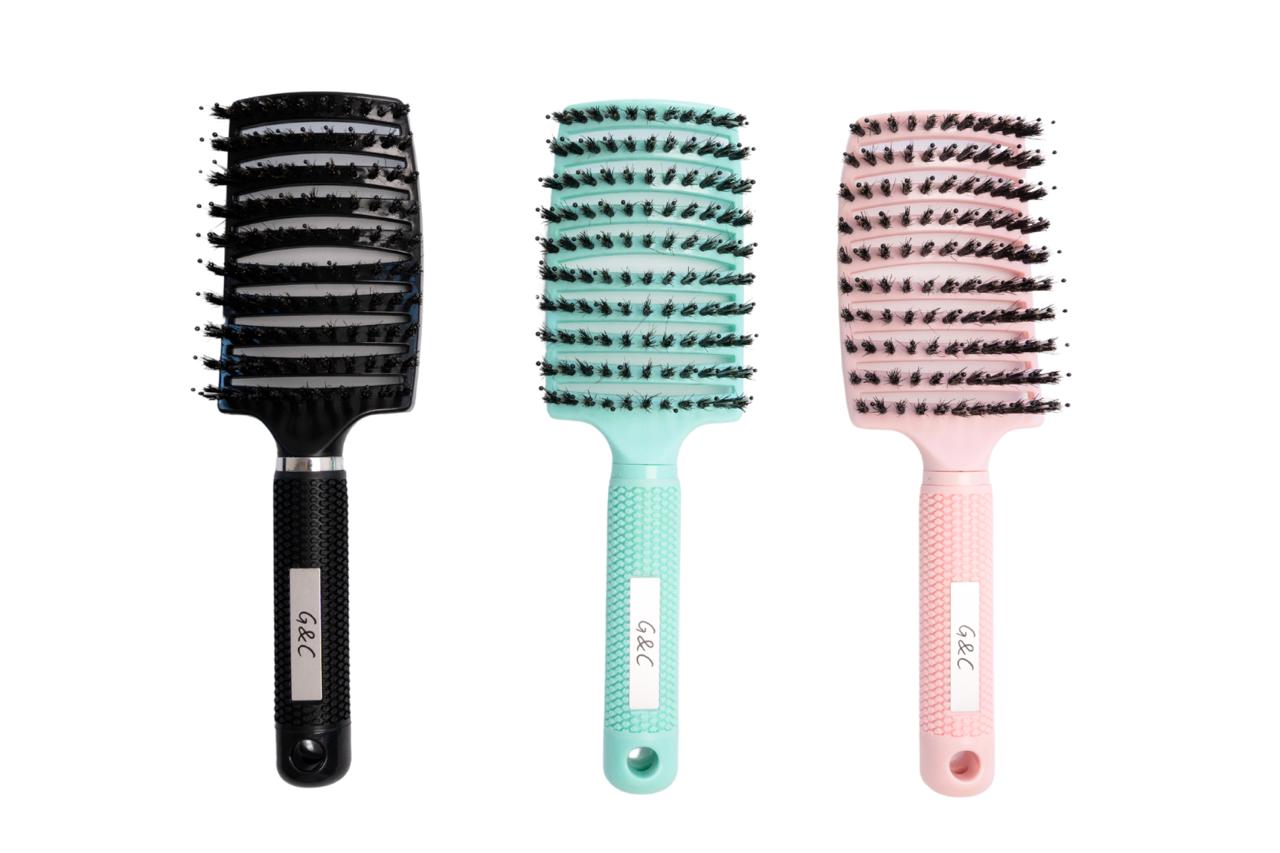 G&C Detangling Brush – professional hair tool by Gold Class G&C