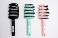 gc-gold-class-detangling-brush-flatlay-australia
